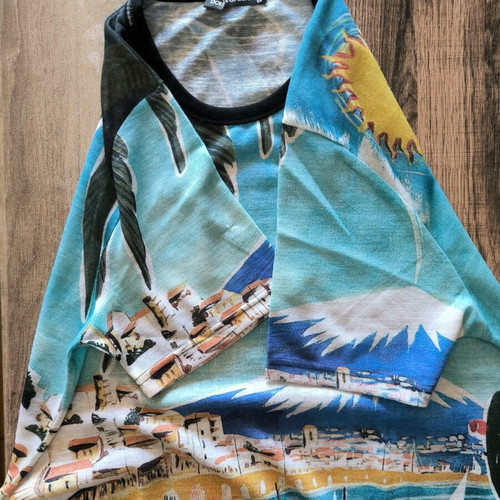 Dolce & Gabbana T-shirt like new, multicolor, size 54