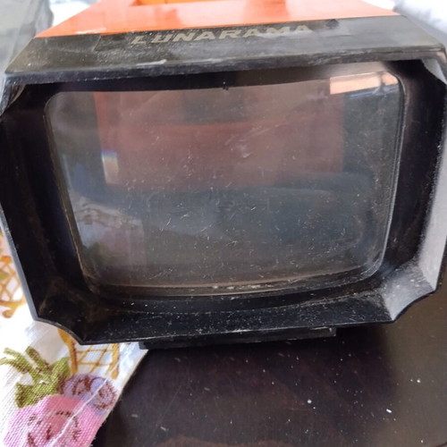 Vintage Slide Viewer 35mm Lunarama and Varta Battery Charger used
