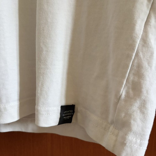 Pull & Bear t-shirt size M, white with front and back print