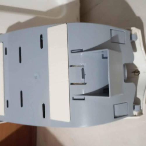 Foam Soap Dispenser like new with wall mount and instructions