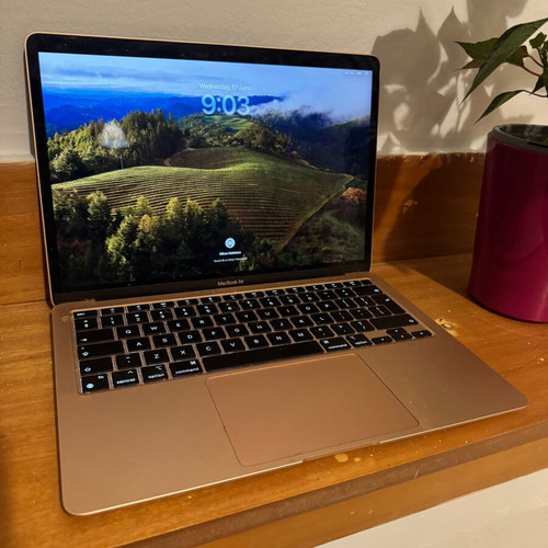 Macbook Air M1 2020 8GB 256GB used