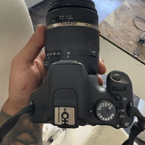 Canon 550D with 18-270 Tamron lens like new