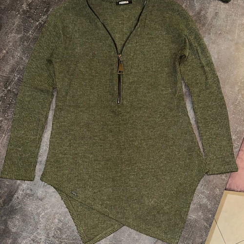 Paranoia asymmetrical shirt with zipper like new, green