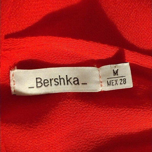 Bershka red airy blouse with open back like new, M/L