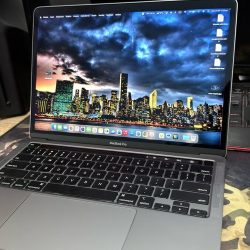 MacBook Pro M1 like new, 13-inch, 8GB RAM, 256GB SSD