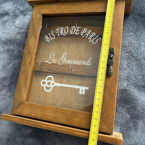 Wooden key holder with 6 slots and glass new