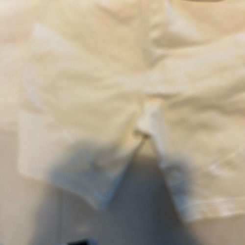 Pull & Bear βερμούδα με εξωτερικές τσέπες σε άριστη κατάσταση, εκρού μαλλί ύφασμα, μέγεθος S