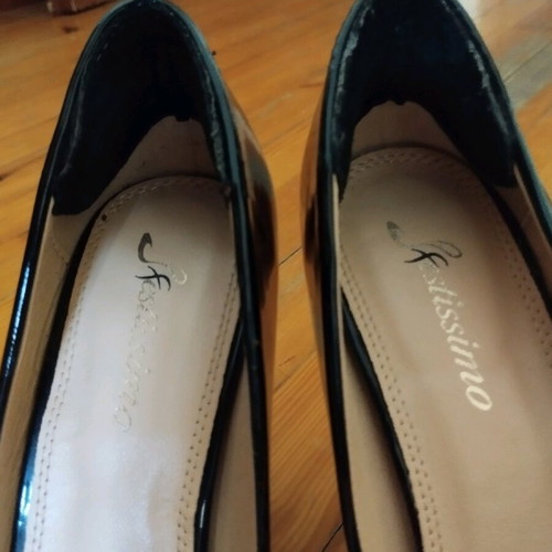 Black pumps new, size 38