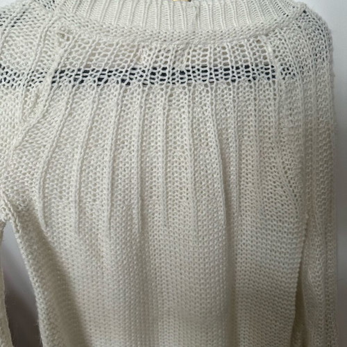 Karavan white pullover one size like new, balloon sleeves
