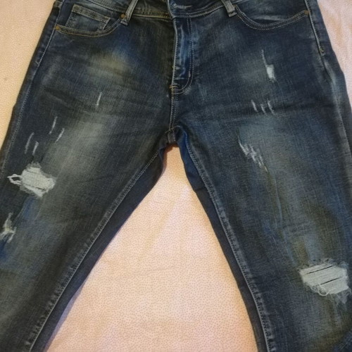 Blue jeans pants like new with distressed design, size XL
