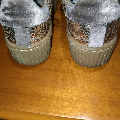 Guess athletic shoes used, size 37, gray brown