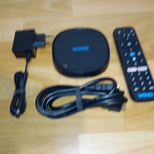 Wind Android TV box used, in good condition