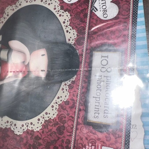 Panini Santoro album used with 109 stickers and empty packets