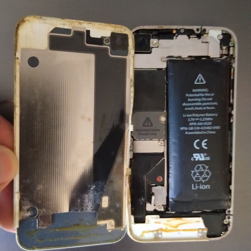 iPhone 4 Model A1332 used for parts with case