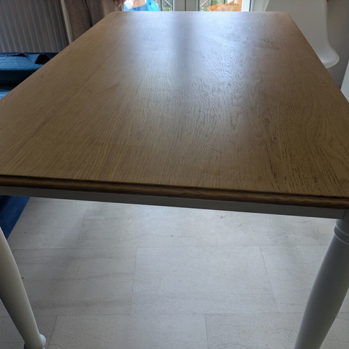 Kitchen table used, dimensions 130x80x75 cm