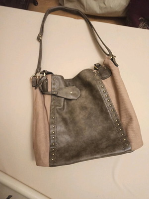 Women's shoulder bag like new, beige