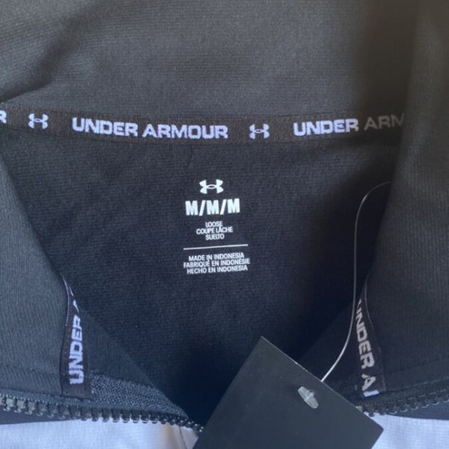Under Armour jacket size M new
