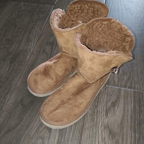 Brown boots like new, size 38