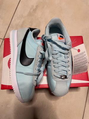 Nike Cortez brand new with box, size 35.5, blue