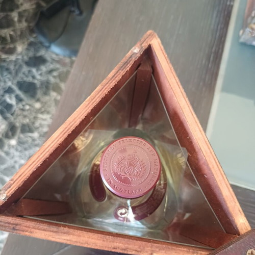 Dimple 15 Years Old Blended Scotch Whisky with Original Wooden Box new