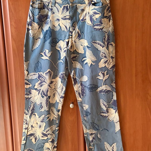 Henry Cotton’s floral capri pants size M like new, blue