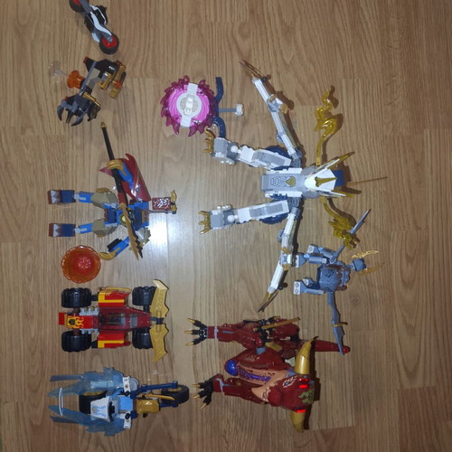 Lego Ninjago minifigures set
