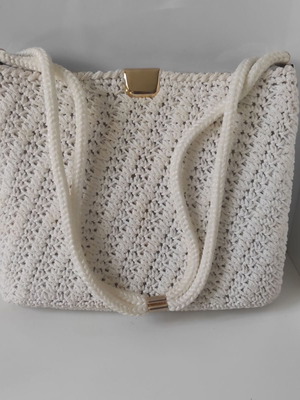 Vintage shoulder bag, white