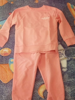 Children's set like new for ages 3-4