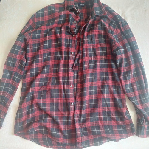 Croft & Barrow men's flannel shirt plaid red black size L like new