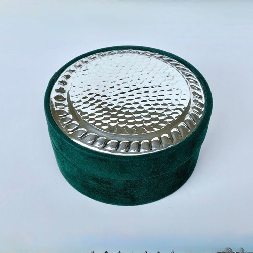 Velvet box with hammered silver, like new, green