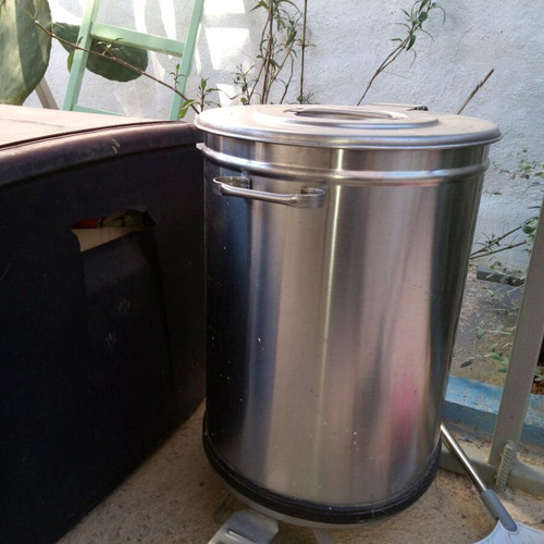 Stainless steel trash can like new