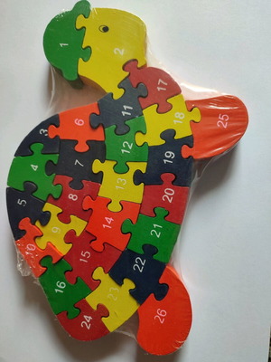 Wooden puzzle 25 pieces new