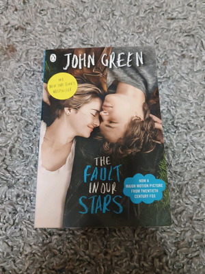 The Fault in Our Stars book like new, John Green, English
