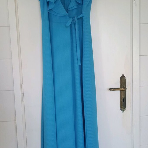Maxi evening dress turquoise like new, one size