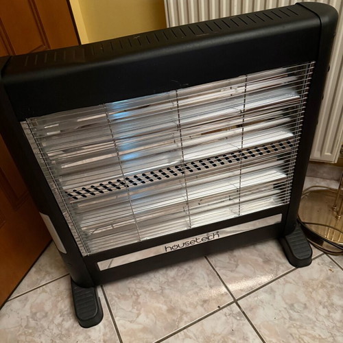 Housetech Quartz Electric Heater like new