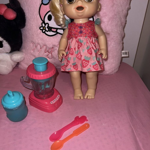 Hasbro Baby Alive Magical Mixer doll used