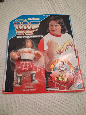 Wwf Rowdy Roddy Piper figure new, sealed card