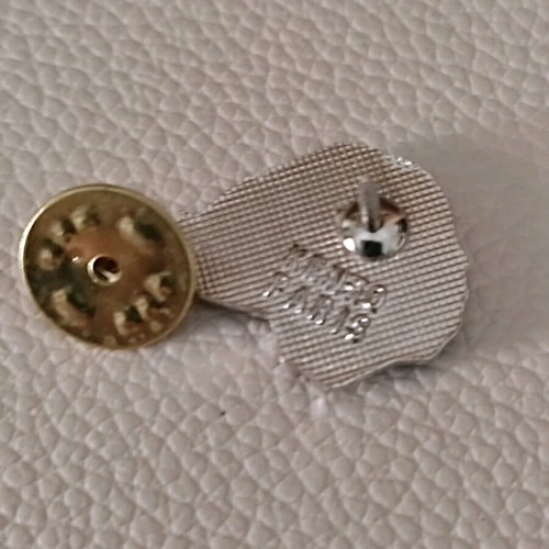 Vintage Kenzo pin from the 90's like new, multicolored