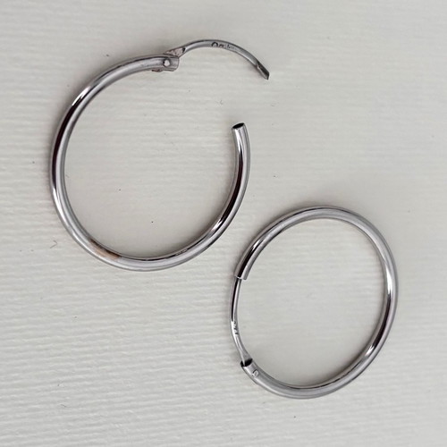 Hoop earrings white gold k14 like new