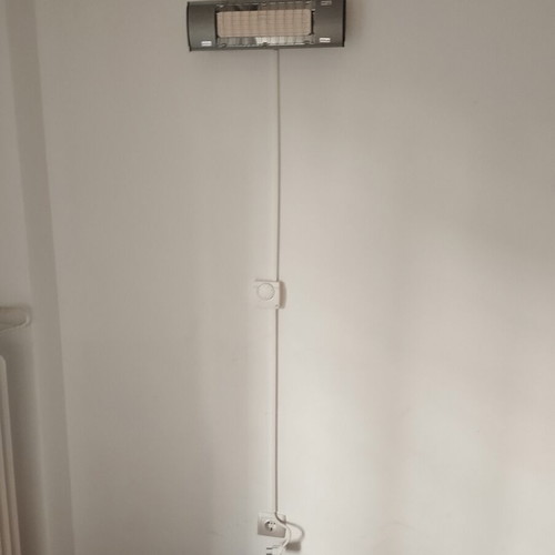 Infrared heating panels like new, 800 watt and 600 watt