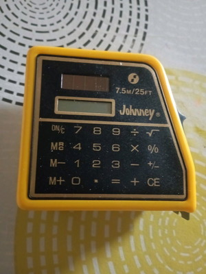Johney tape measure like new 7.5m with built-in pocket calculator