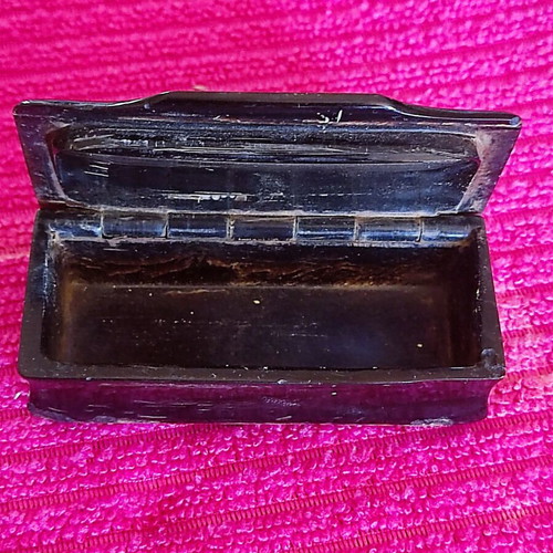 French horn tobacco box used, circa 1880, gilded brass decoration