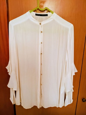 Zara white women's shirt with ruffles on sleeves, new, size L