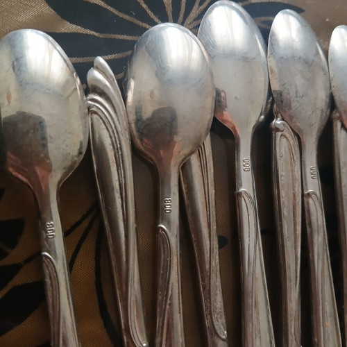Silver plated 800 teaspoons set of 12 like new