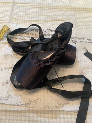 Ballet Satin Pointe πουέντ 41XXX Daydance σαν καινούργιο, μαύρες σατέν
