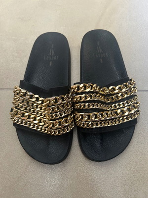 Flip flops flatforms size 38 with gold chains like new, black