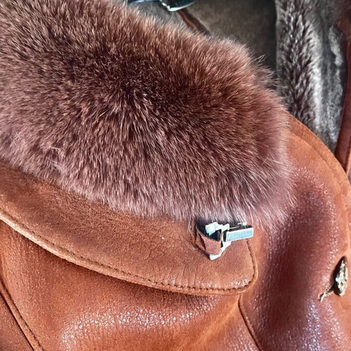Shearling coat used, XL, brown rust color, fox fur collar