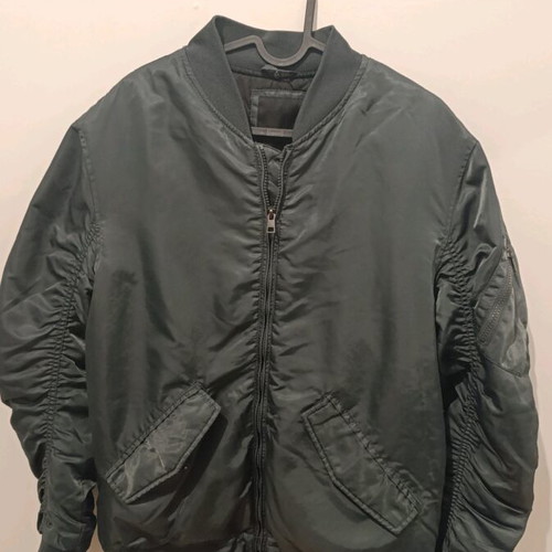 Bomber flight jacket Pull & Bear like new, size L