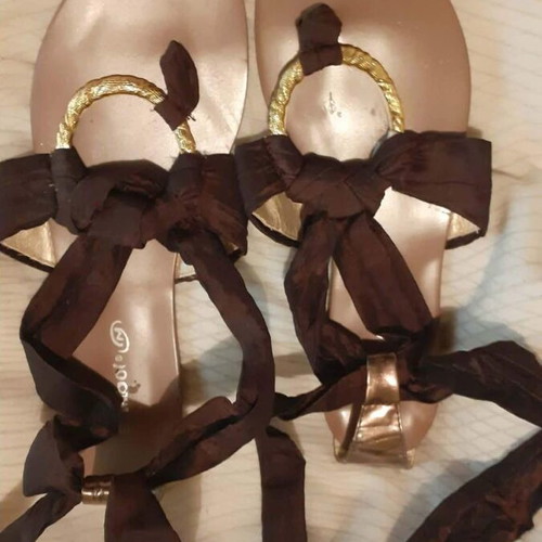 Gladiator sandals like new, brown with gold details, size 39