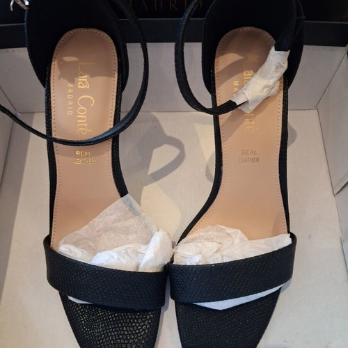 Lara Conte Madrid leather sandals new, black, heel height 8 cm, size 37